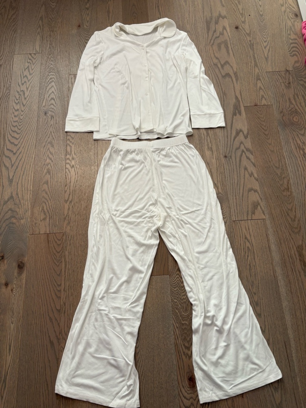Soft Ribbed Lounge Set
